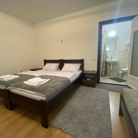 Szaboffcsik فندق مبيت وإفطار